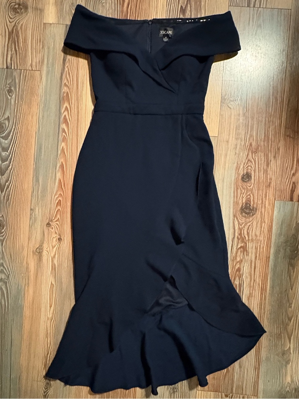 Xscape Off-Shoulder Dark Navy Mermaid Midi Dress